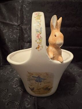 Beatrix Potter Peter Rabbit Ceramic Basket with Floral Handle